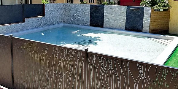 Barrière de piscine en aluminium à Toulouse