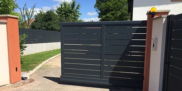 portail-coulissant Vente de portail et portillon à Toulouse
